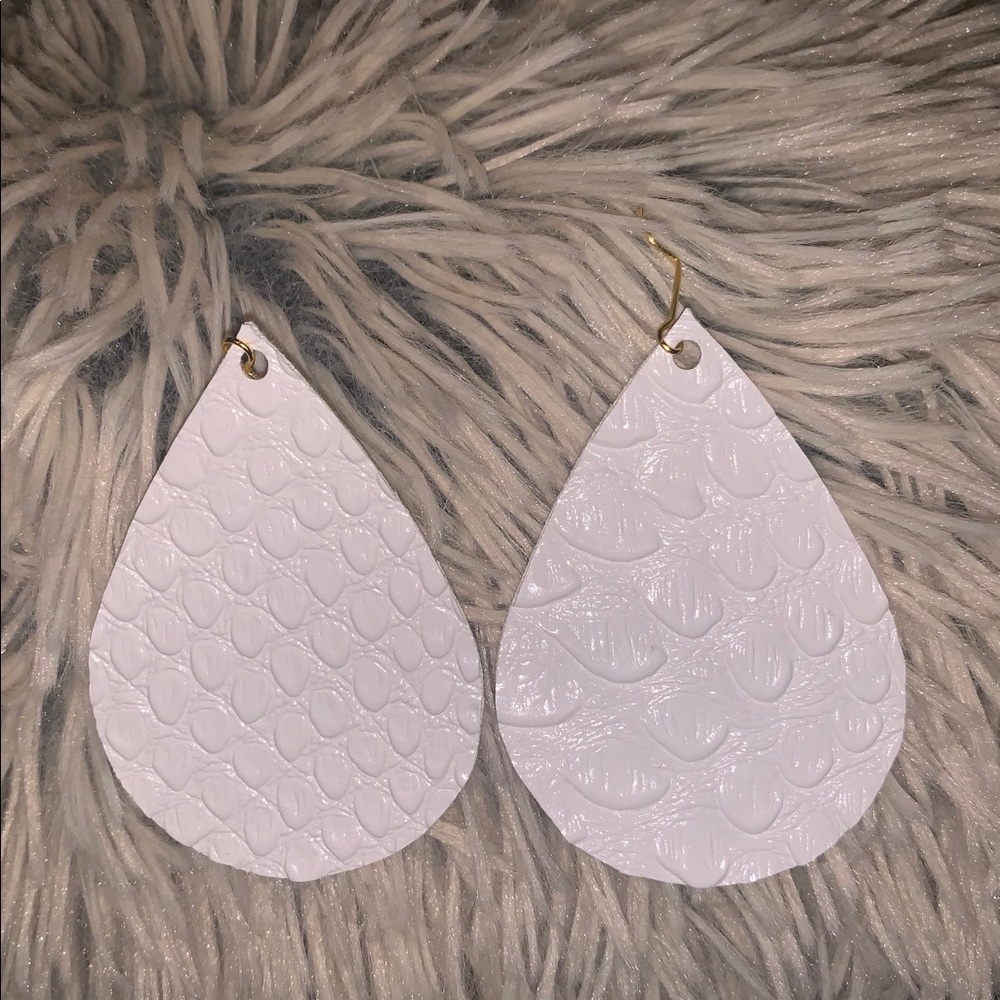 White faux leather earrings